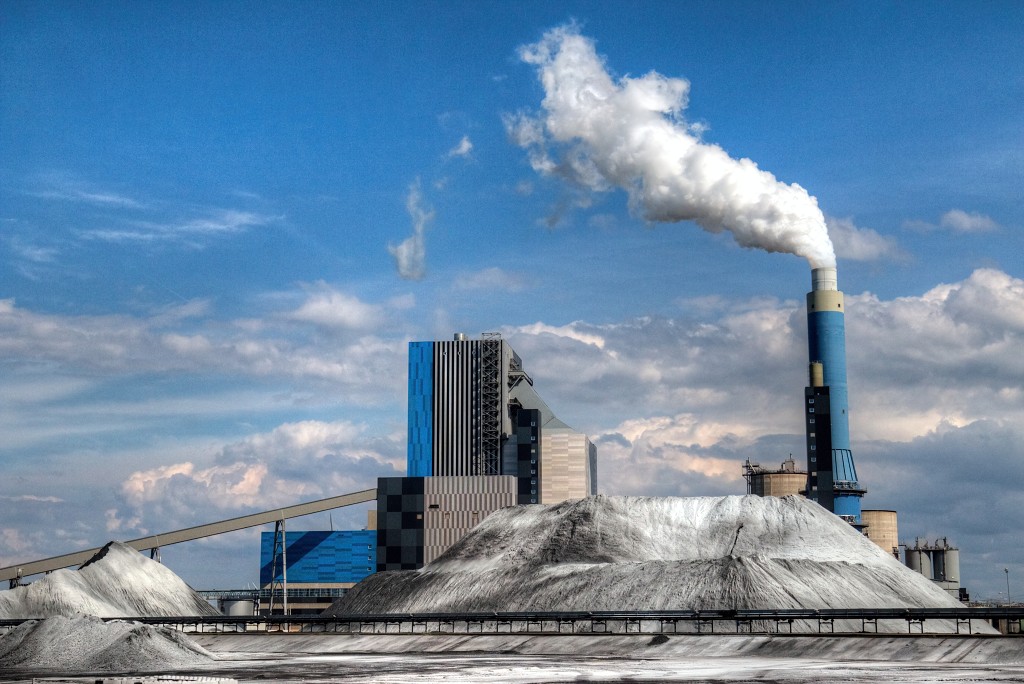 industrie europoort botlek rotterdam hdr haven industriegebied centrale maasvlakte energie opslag overslag